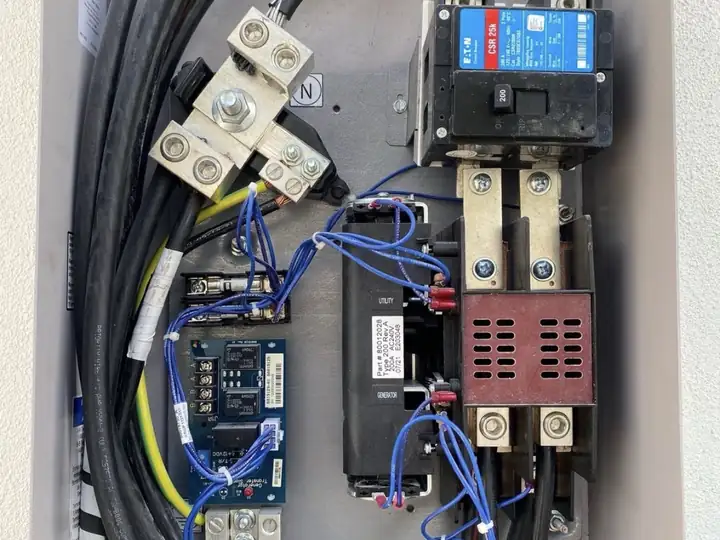 Clean control wiring and disconnect installation by Switch It Up Electric